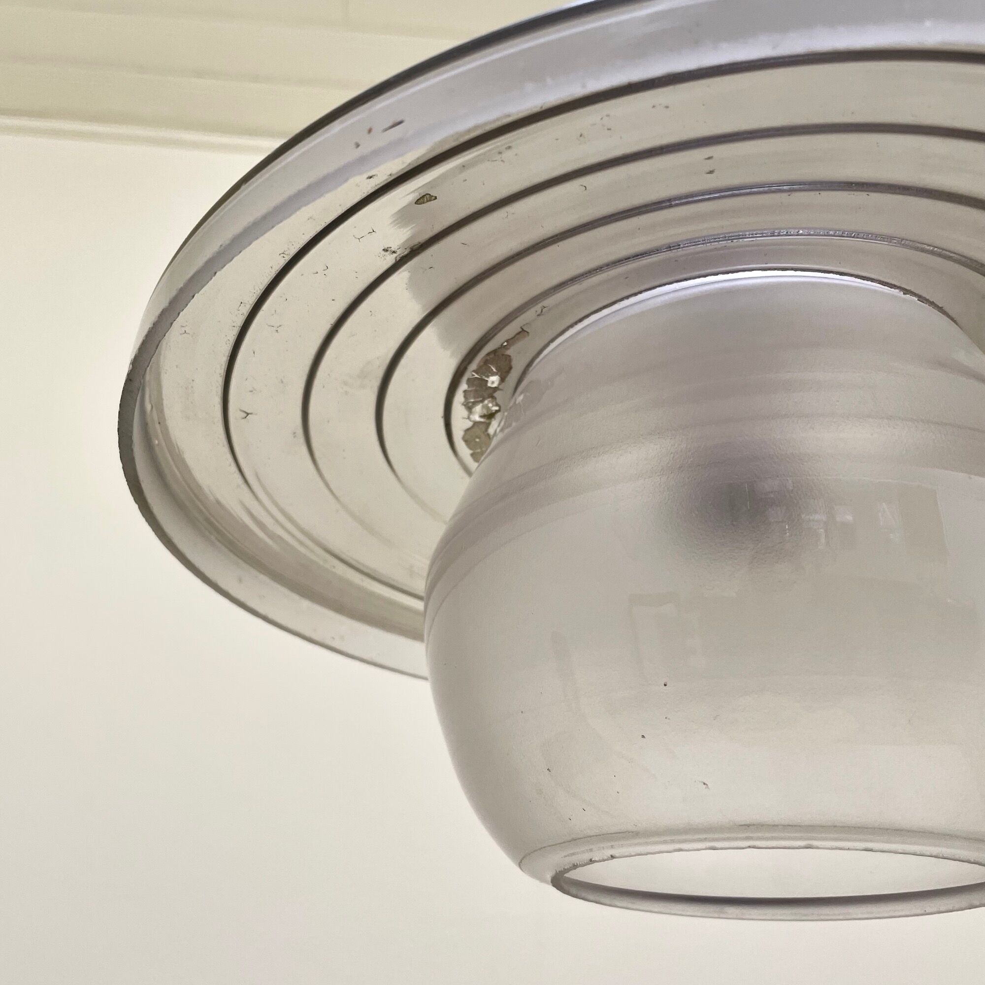 Mercurized and sandblasted glass suspension