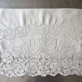 Drap ancien en lin broderie richelieu