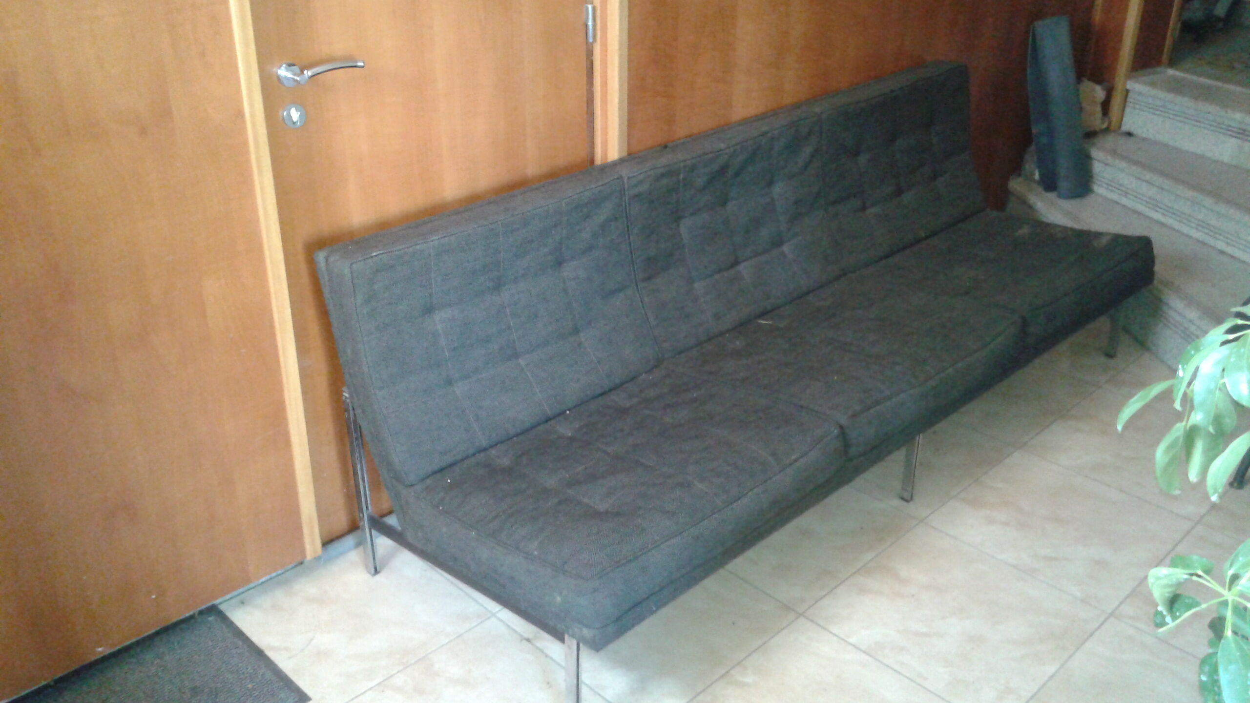 Parallel bar sofa by Florence Knoll for Knoll International 1960