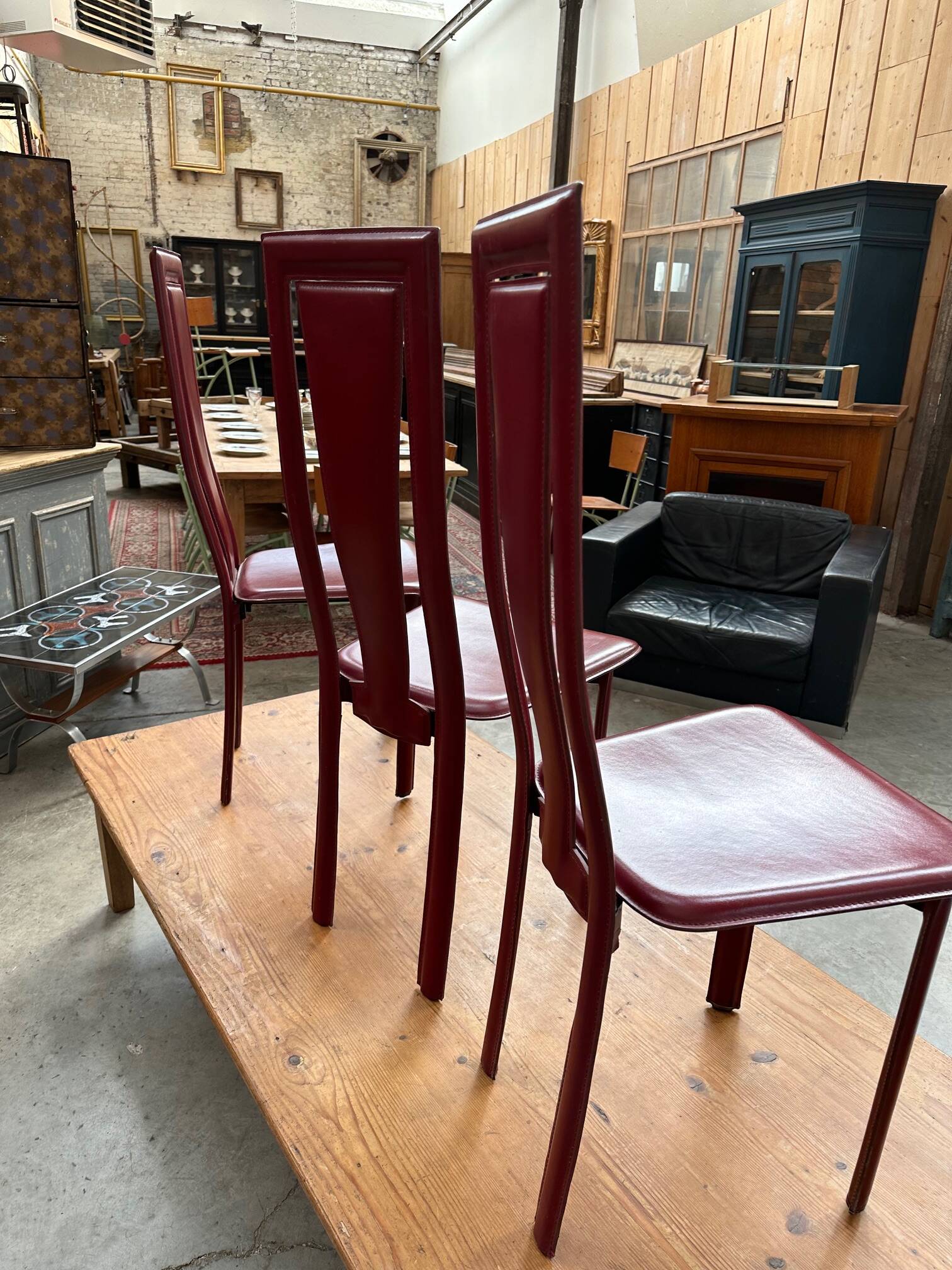 Suite de 4 chaises en cuir  de marque dad 1960’s