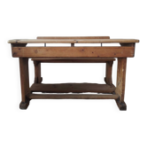 Bureau d'écolier ancien