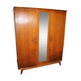 Armoire vintage