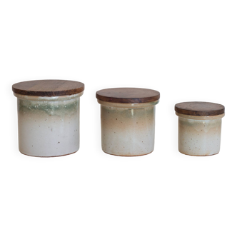 Trotting set of 3 glazed stoneware pots and their wooden lid