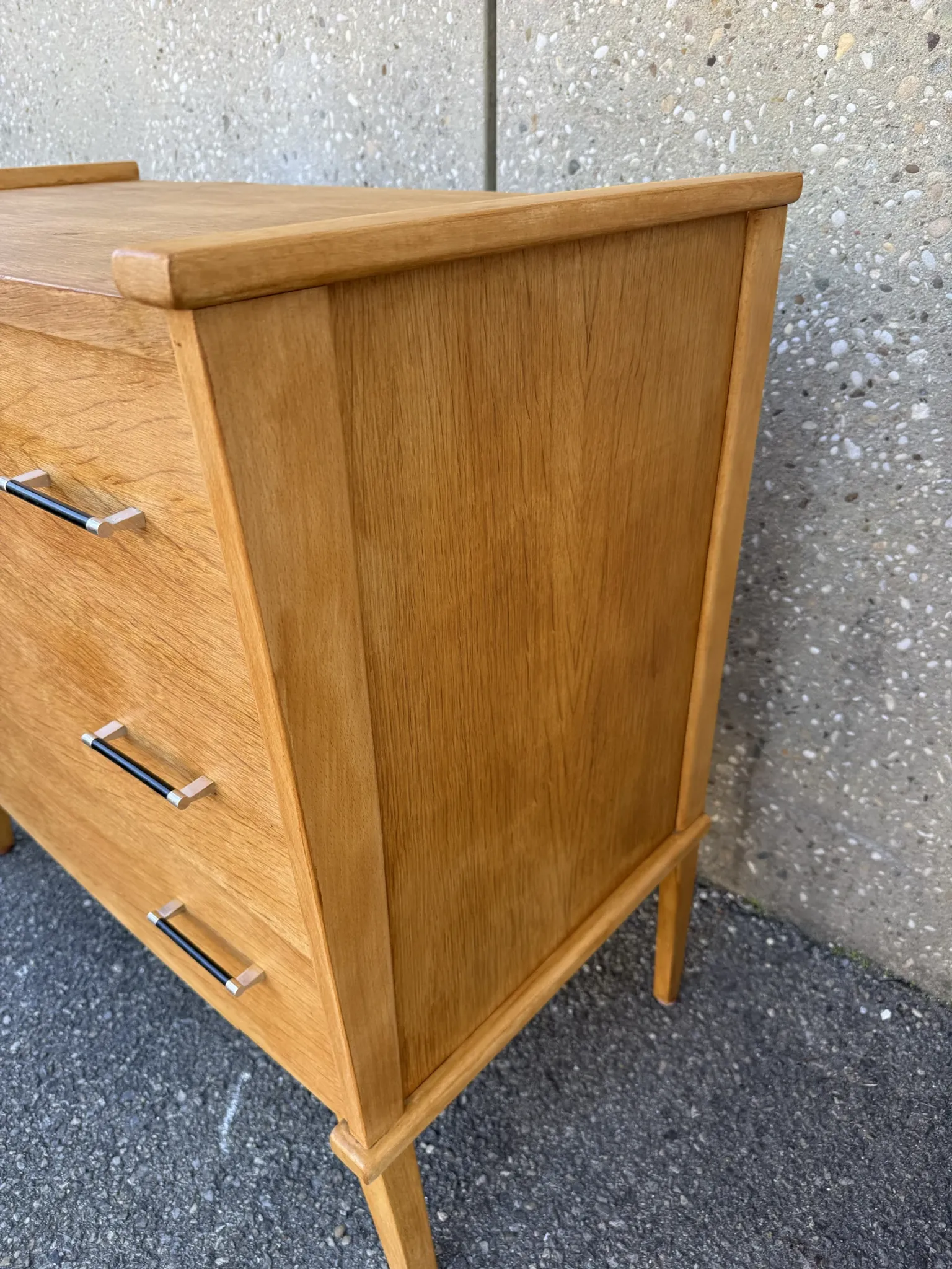 Vintage chest of drawers