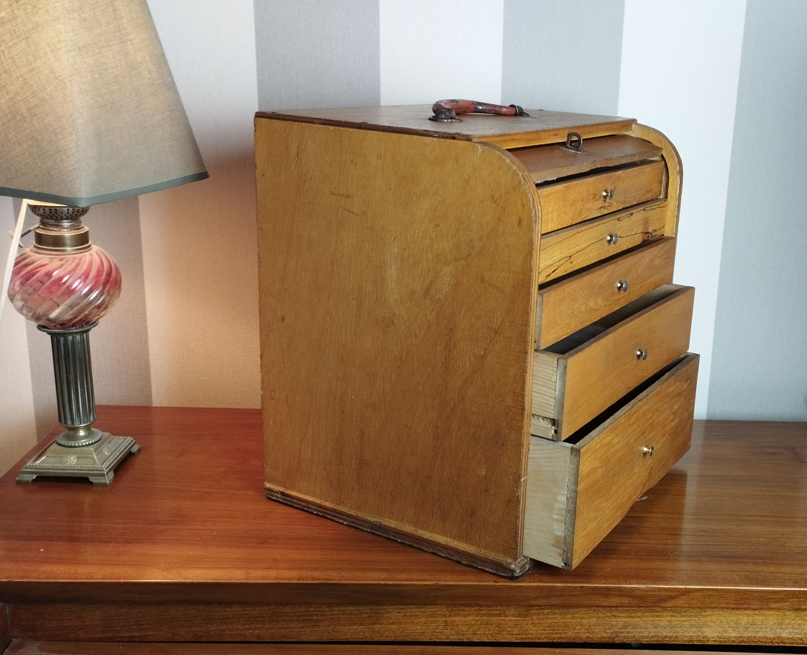 Persian representative case circa 1940-1950 "HOLY France"