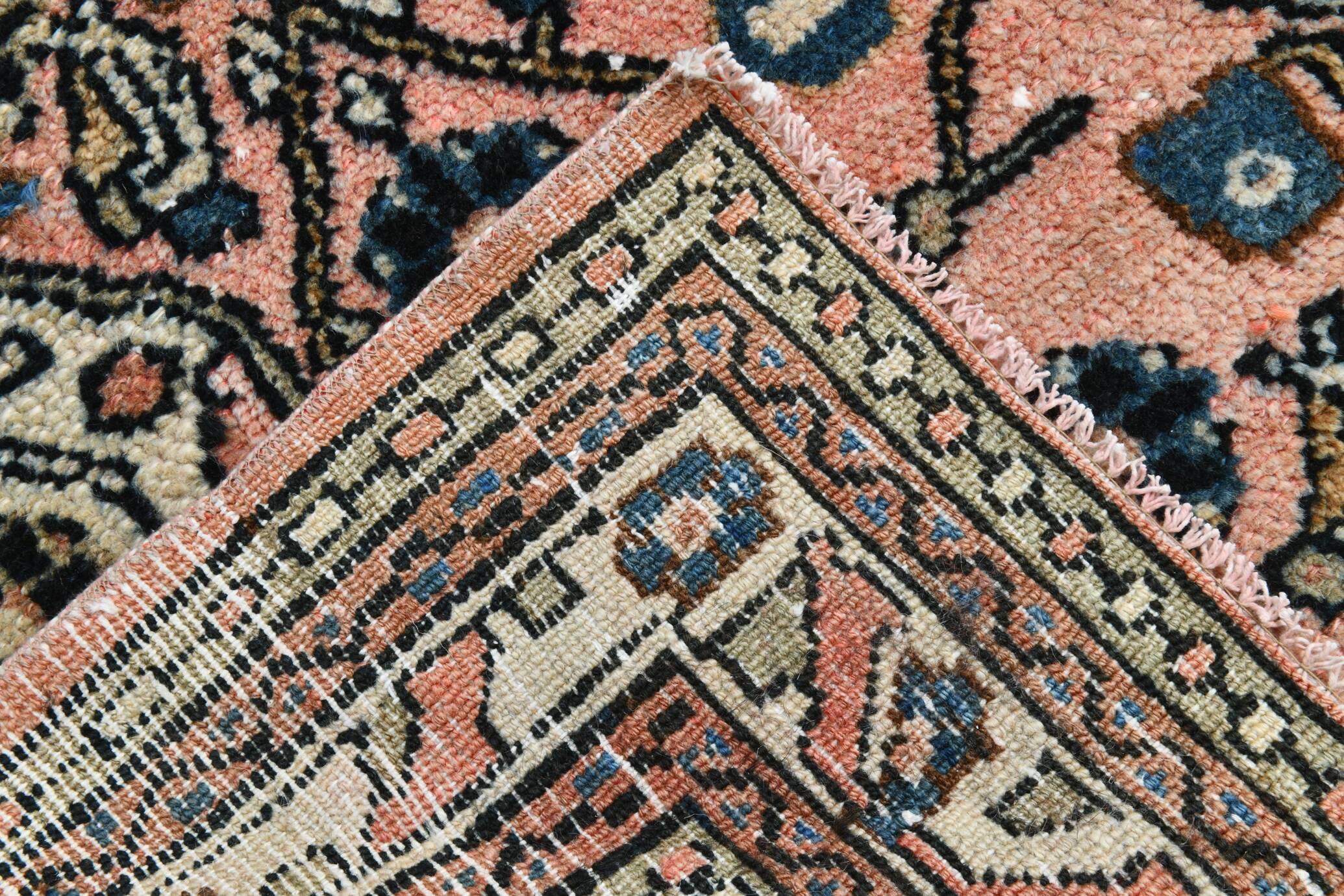 5x7 Peach Navy Blue Persian Area Rug, 142x209Cm