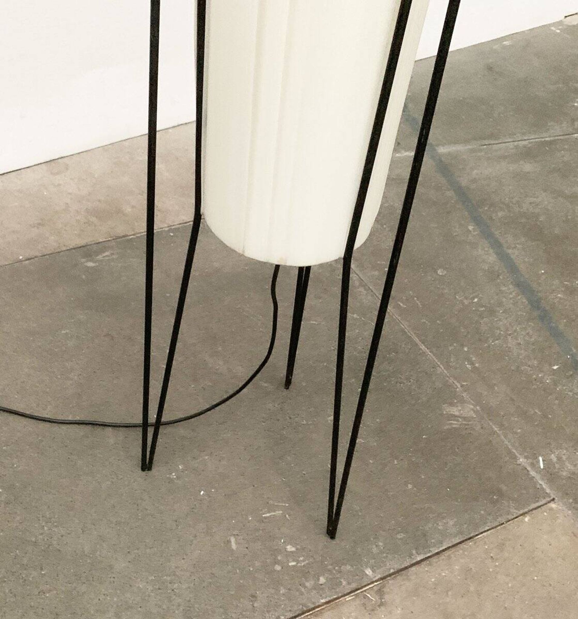 Mid-century German minimalist floor lamp by Hesse Leuchten, 1960s.