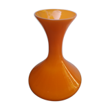 Opaline vase in arcopal