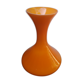 Opaline vase in arcopal