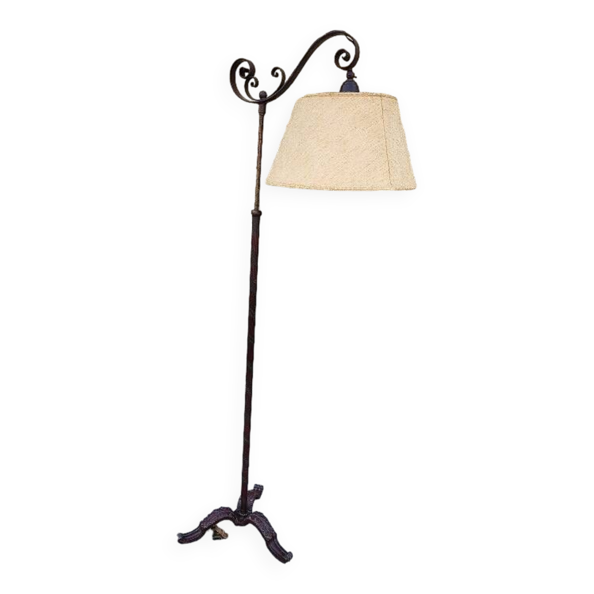 HEIGHT-ADJUSTABLE WROUGHT IRON FLOOR LAMP