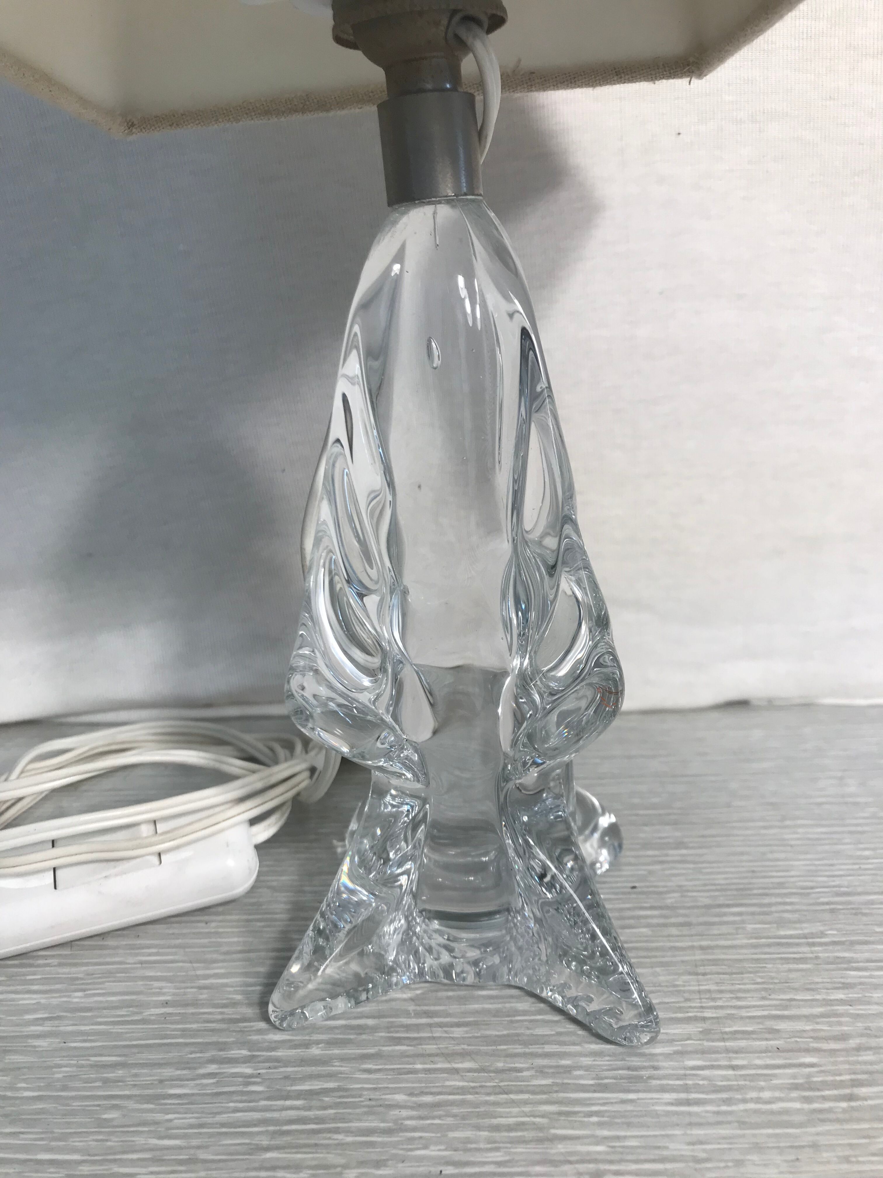 Old moulded glass lamp - lamp-day cream fabric 70vintage