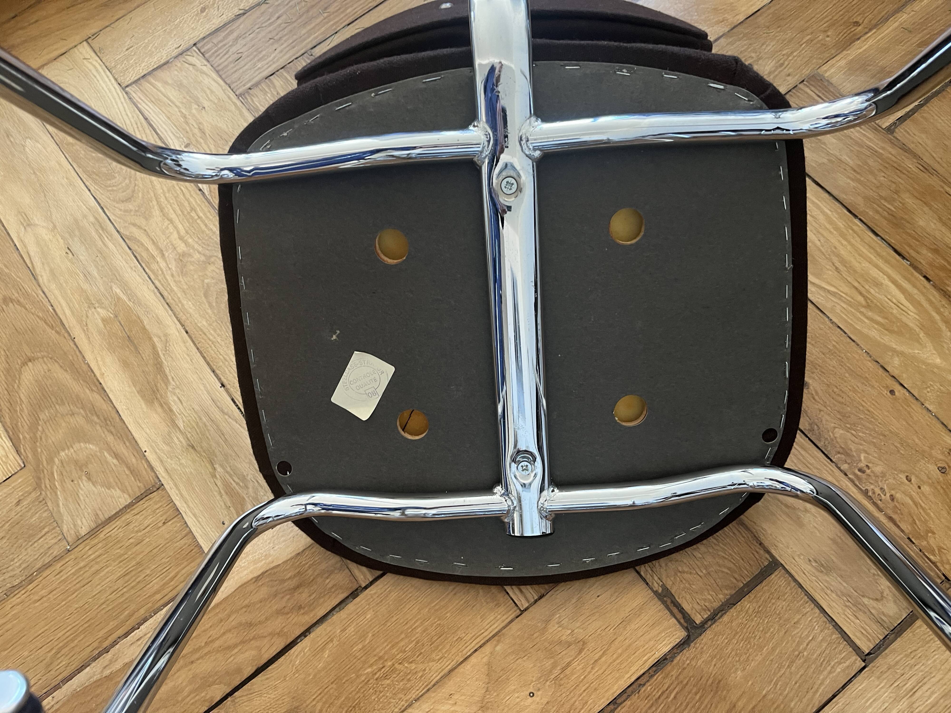 Set of 7 Steelcase Strafor chairs