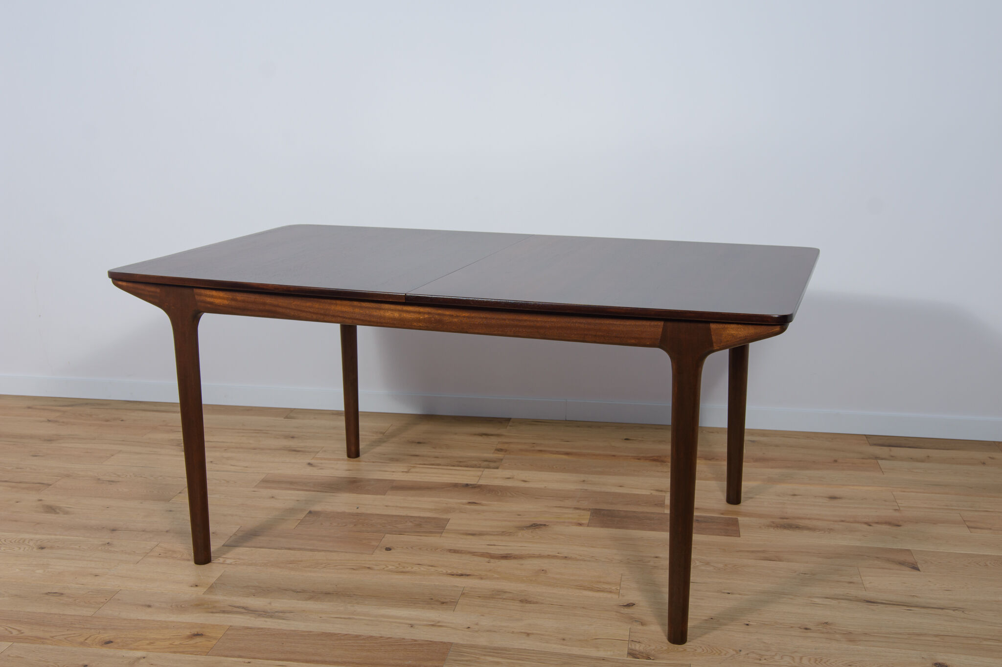 Mid-Century Teak Extendable Dining Table from McIntosh, 1960s