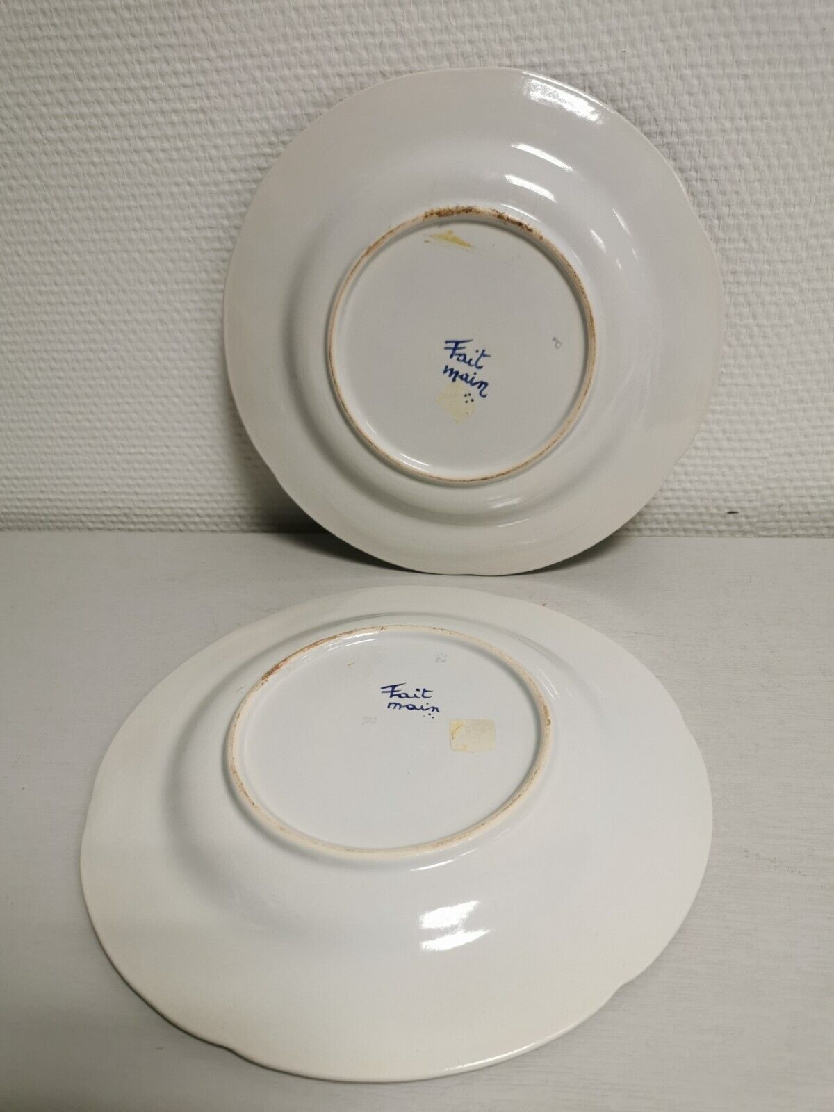 Collection of 5 plates in Faience, décor Strasbourg, Rouen .....