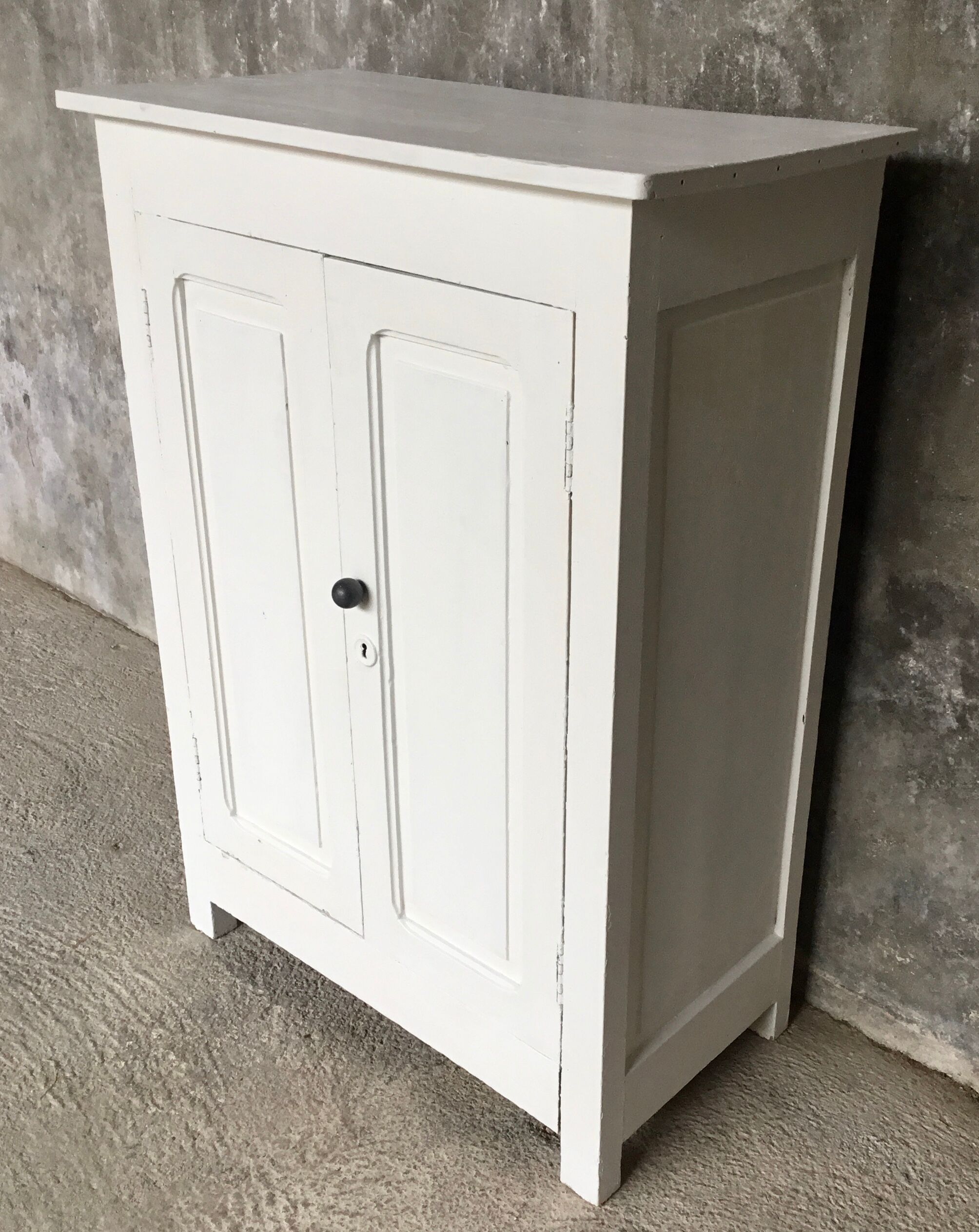 White Parisian buffet 2 doors - 1950