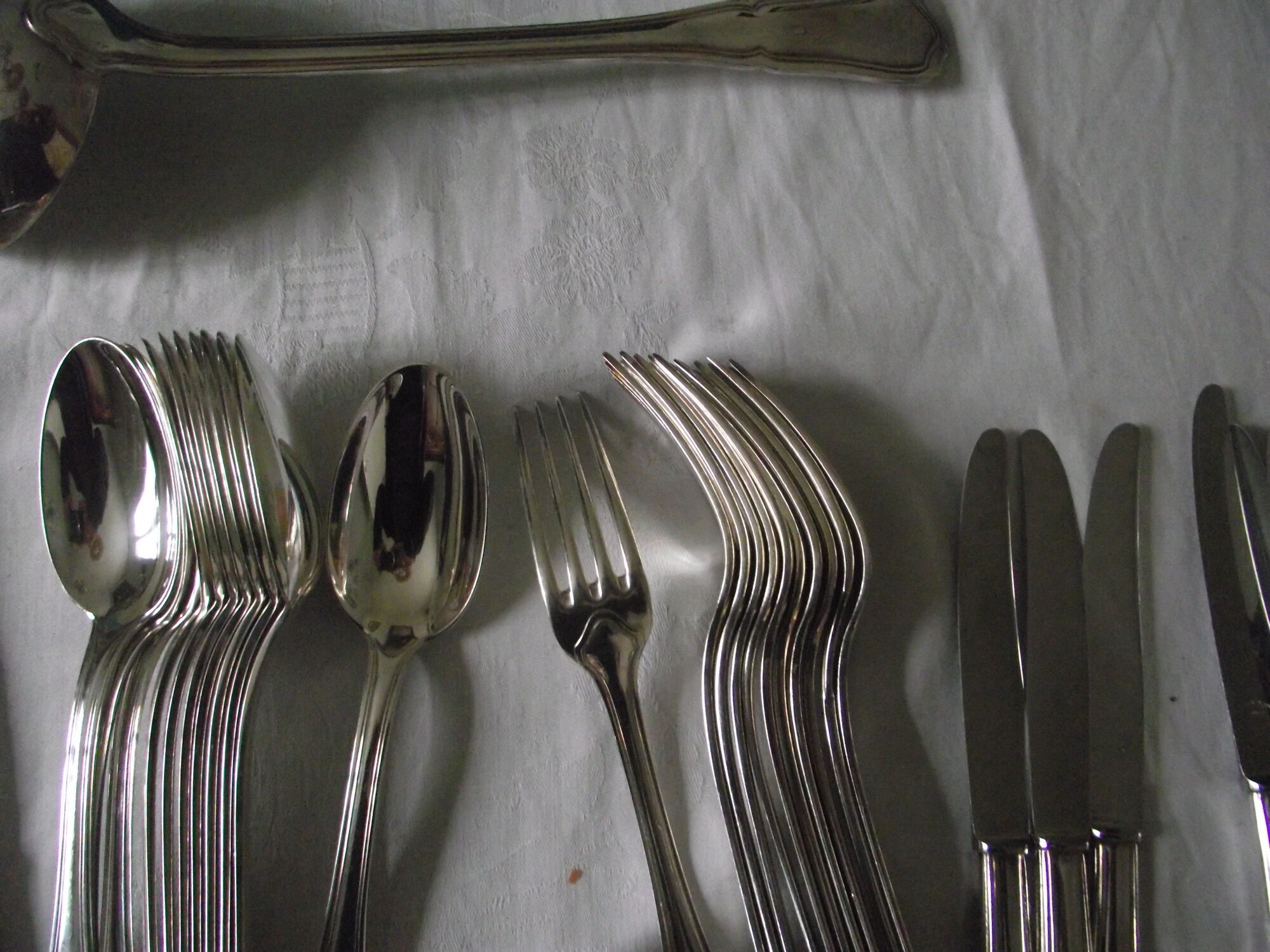 Cutlery set 61 pieces in silver metal from SFAM.