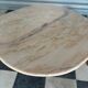Table basse vintage en marbre rose