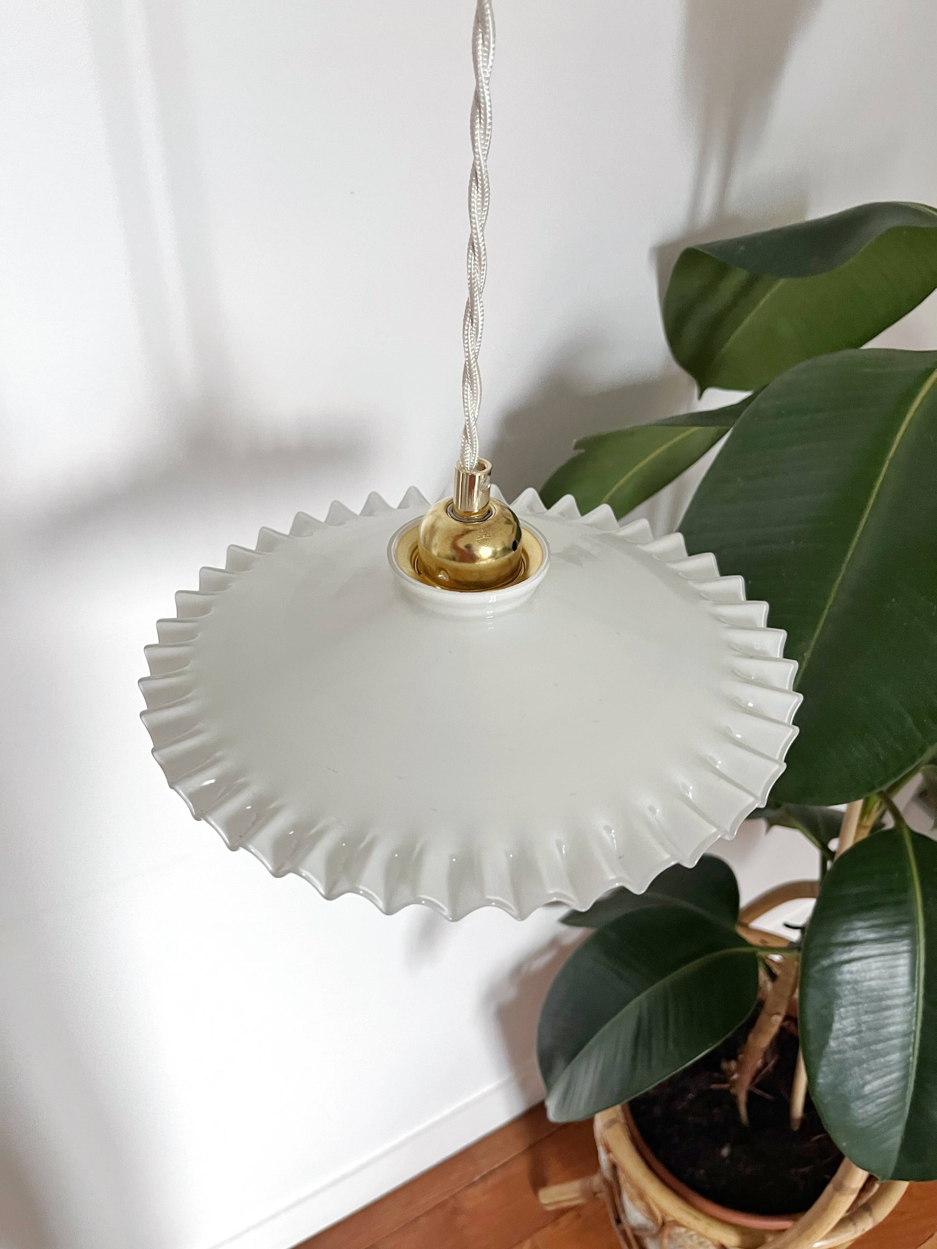 Vintage 1950s entirely white serrated opaline pendant light
