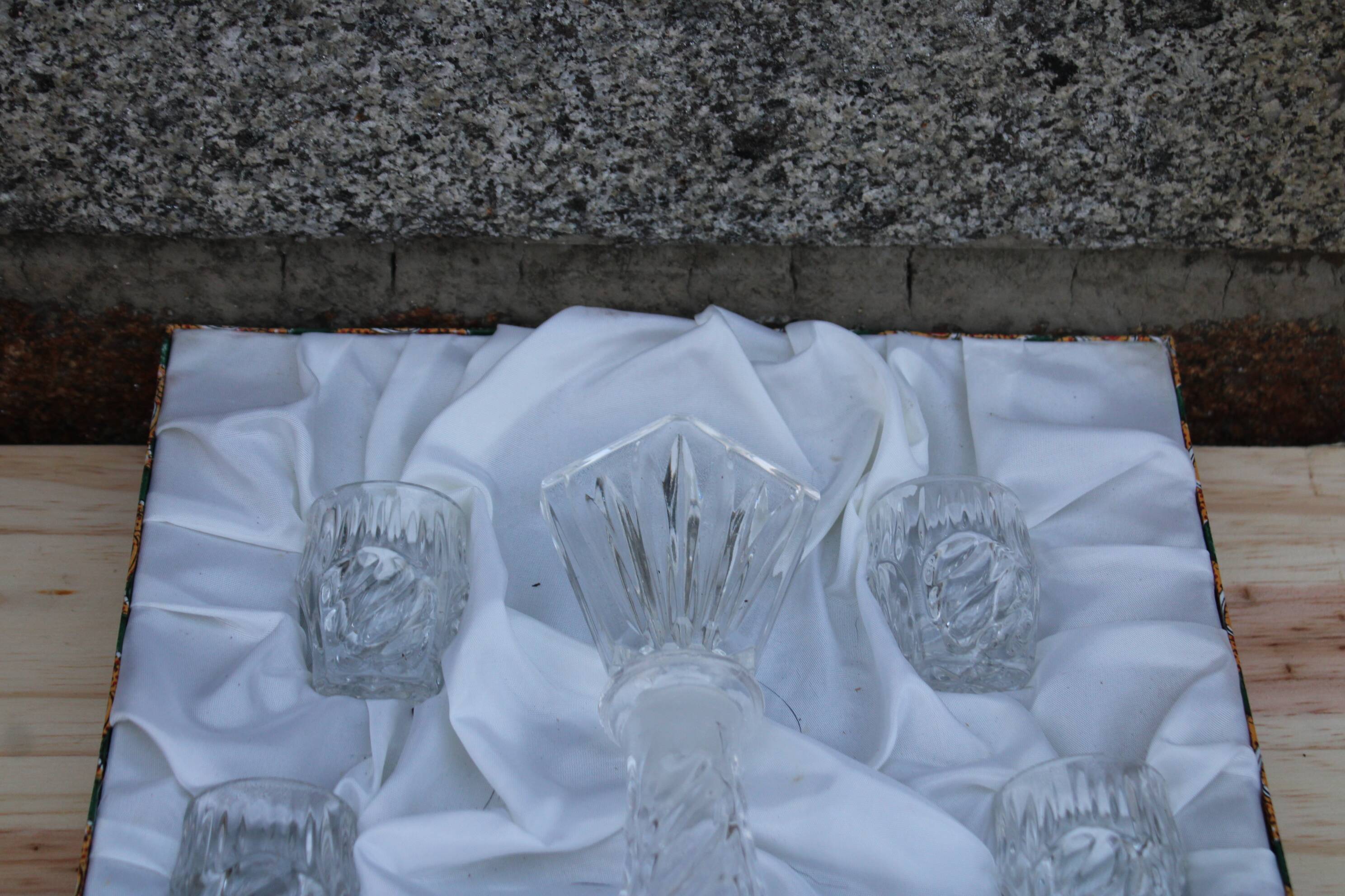 Bavarian crystal decanter + 8 glasses – with original box