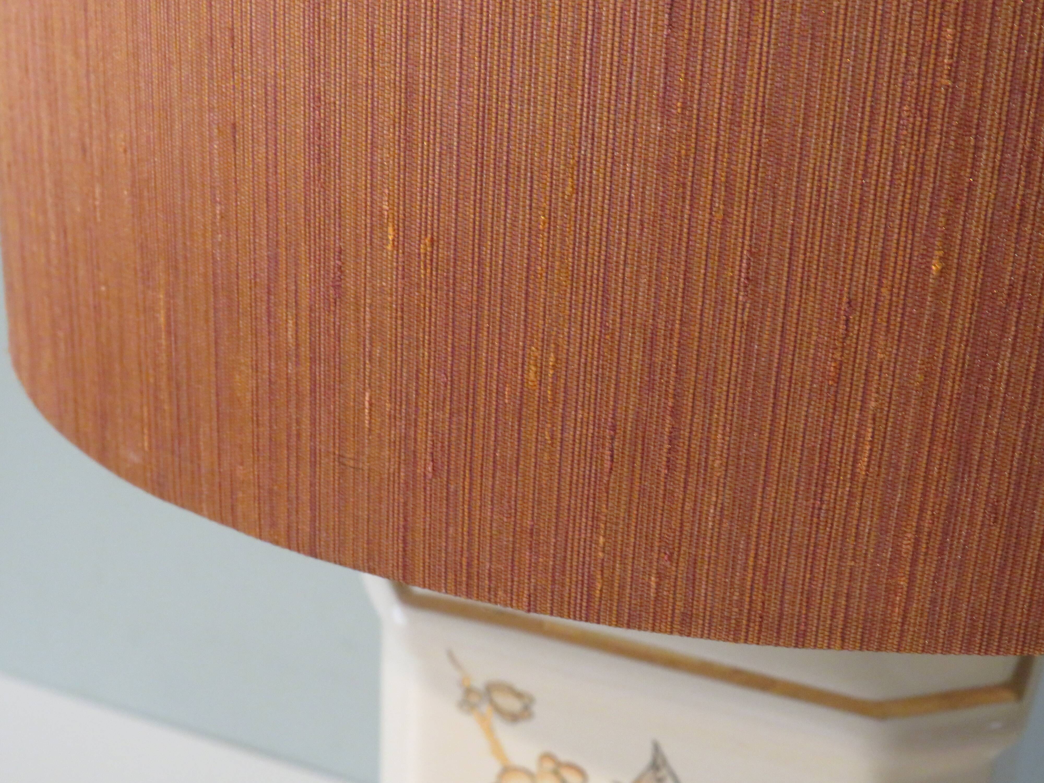 Lampe à poser en céramique émaillée couleur crème Louis Drimmer  avec nouvel abat-jour.