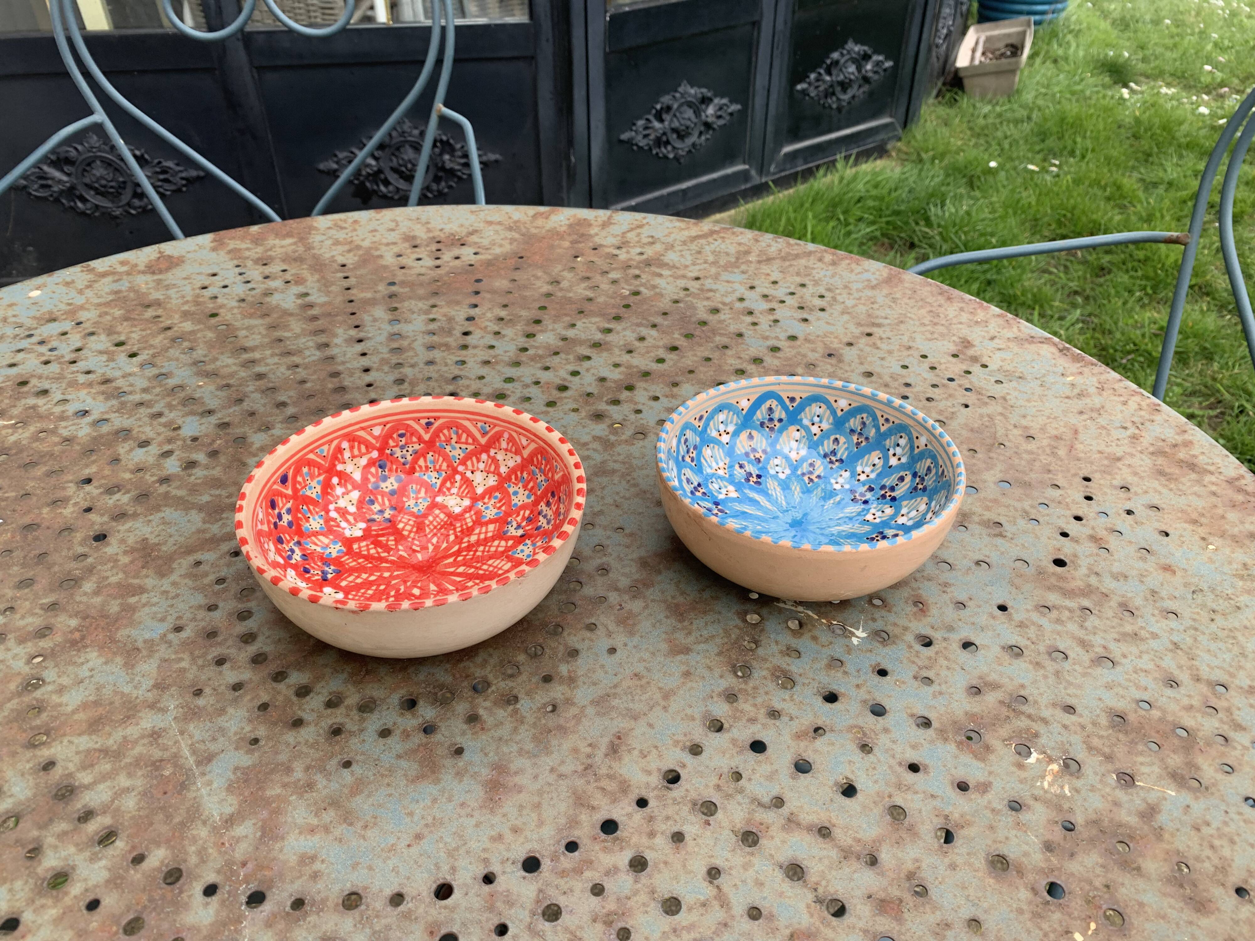 Two bowls, enameled ceramic cups, red and blue, artisanal, hand painted made in Italy