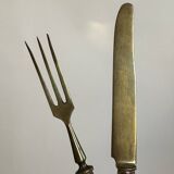 24-piece dessert service with pink mother-of-pearl handles.