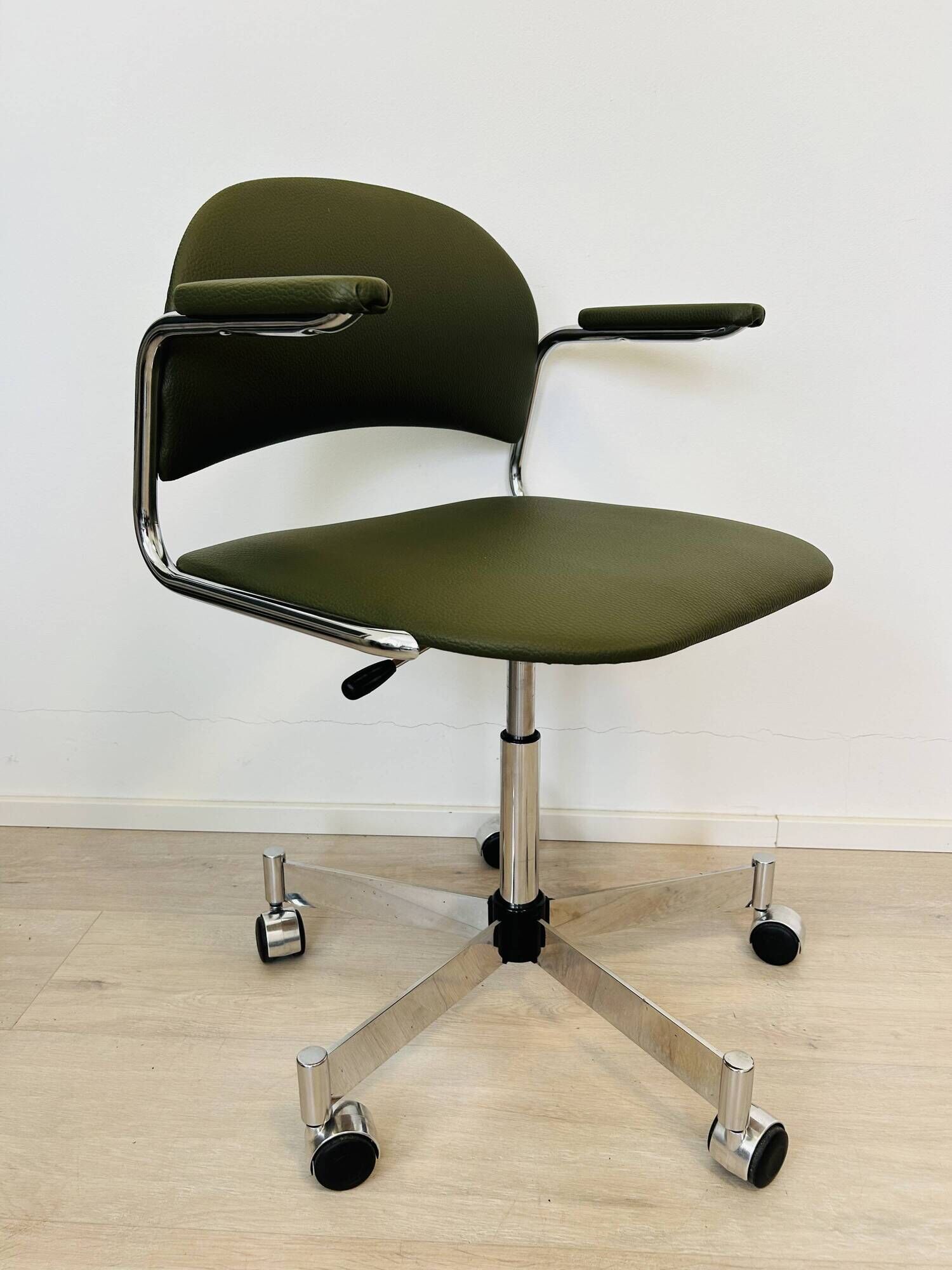 Fully Restored  Olive Office Chair by Kovona K-107, Czechoslovakia 1970