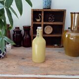 Bouteille en grès vintage