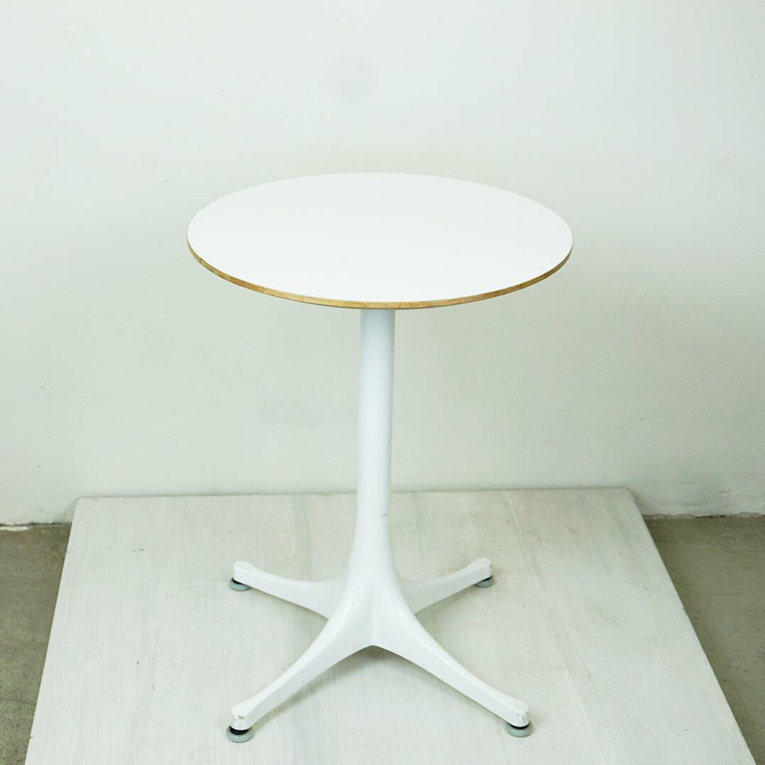 White George Nelson Pedestal Coffee Side Table for Herman Miller, USA, 1960s