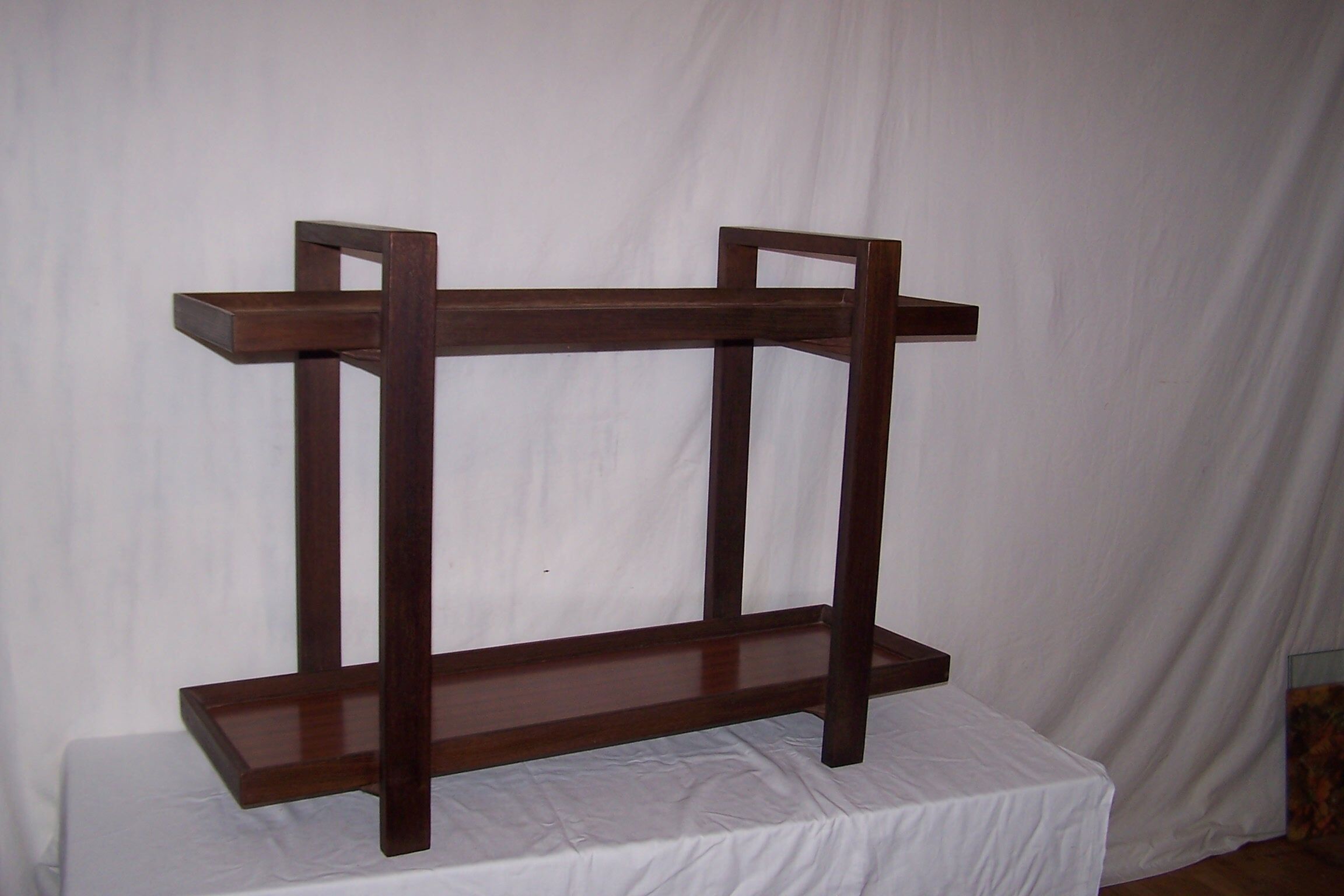 Standing shelf reconstruction of the 50s