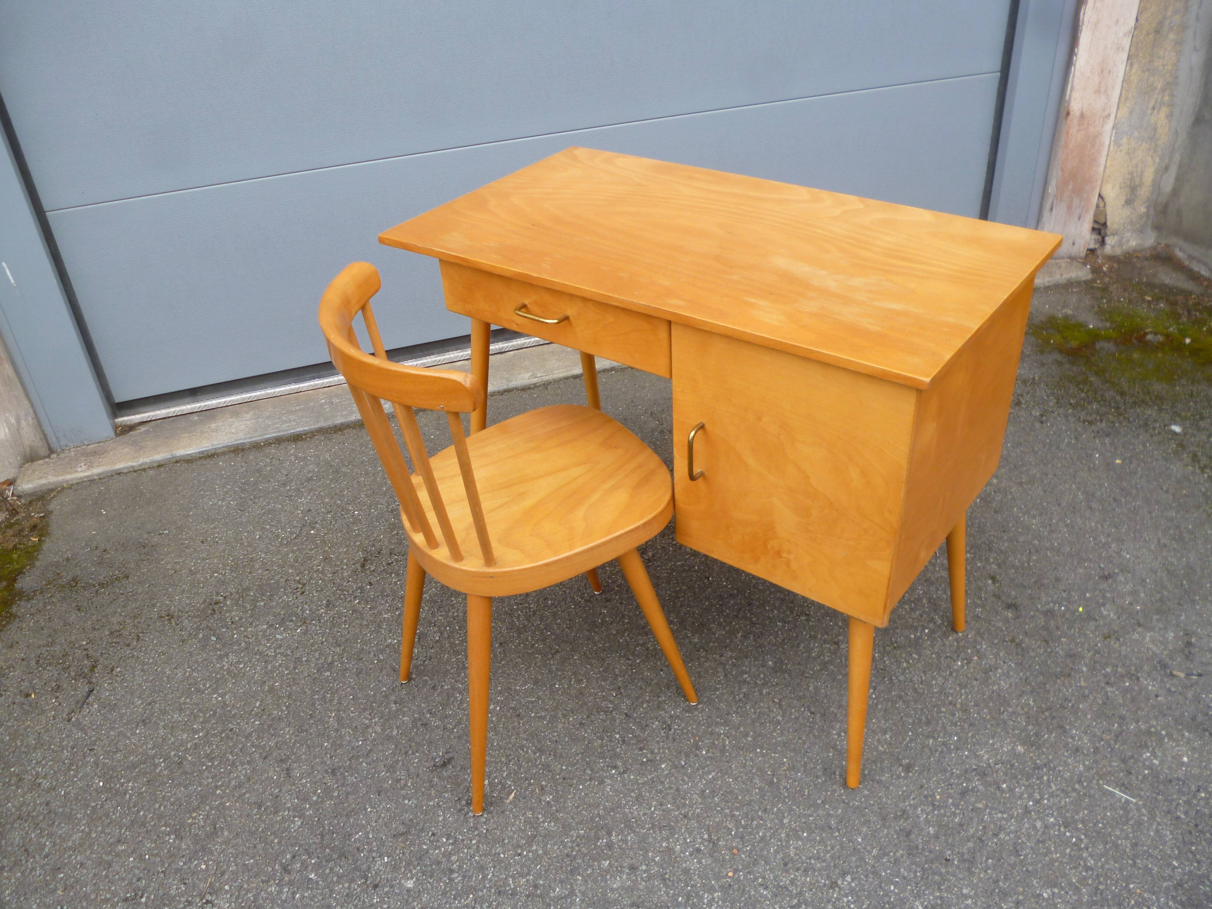 Baumann vintage desk and chair