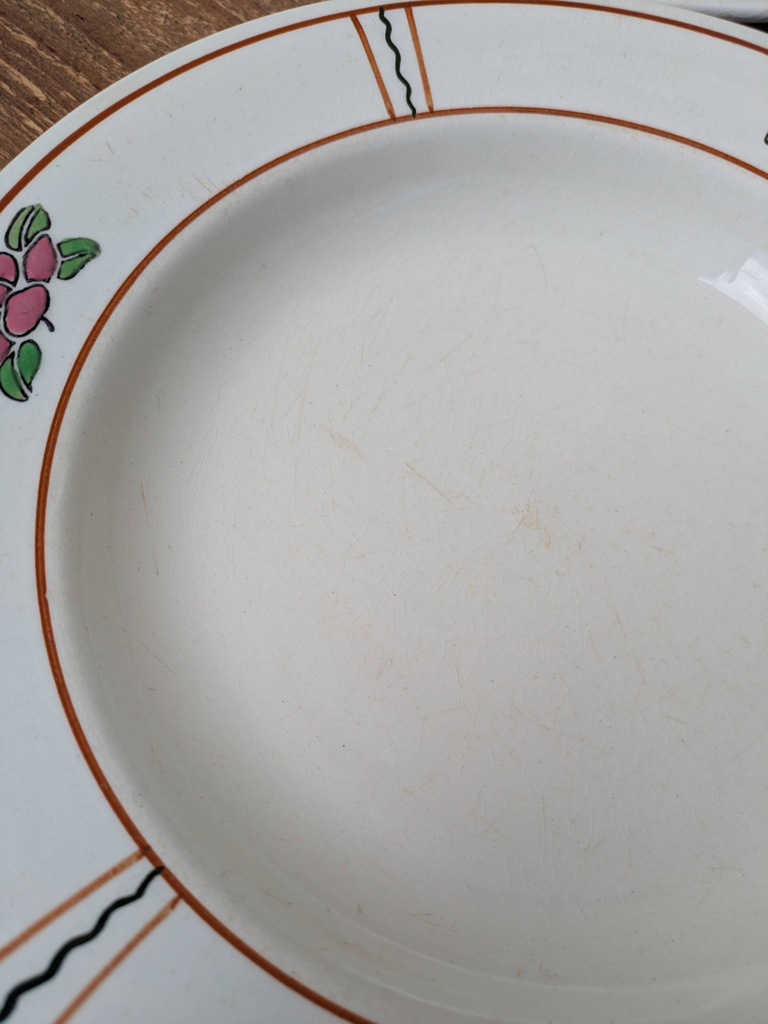 7 old deep plates in Salins earthenware model Nénuphar 24.5cm