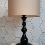 Table lamp in black lacquered turned wood.