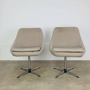 Paire de chaises coque 70's, pivotantes, vintage