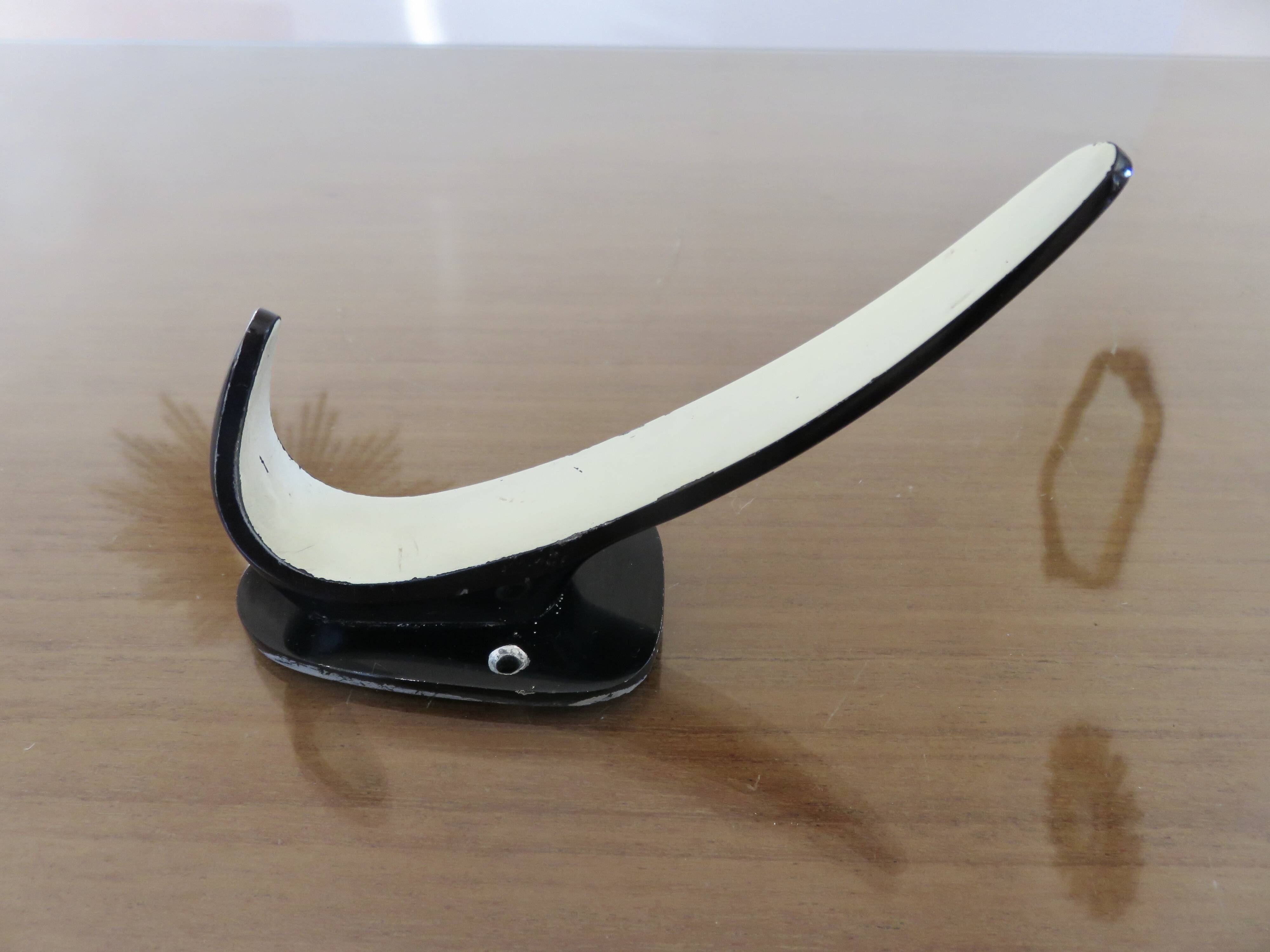 Paire de patères streamline, chistera, 1970