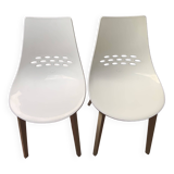 Set of 2 white Calligaris chairs