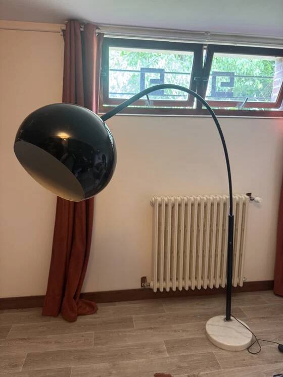 Arco floor lamp – 1960s/70s – Marble and black lacquered metal