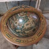 Globe Bar