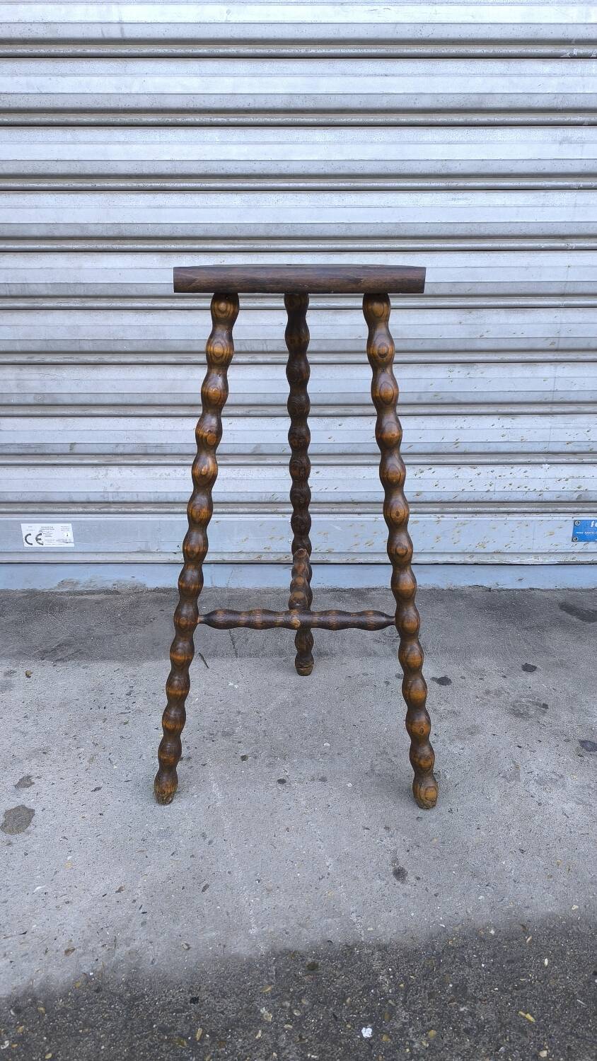 Solid wood tripod stool
