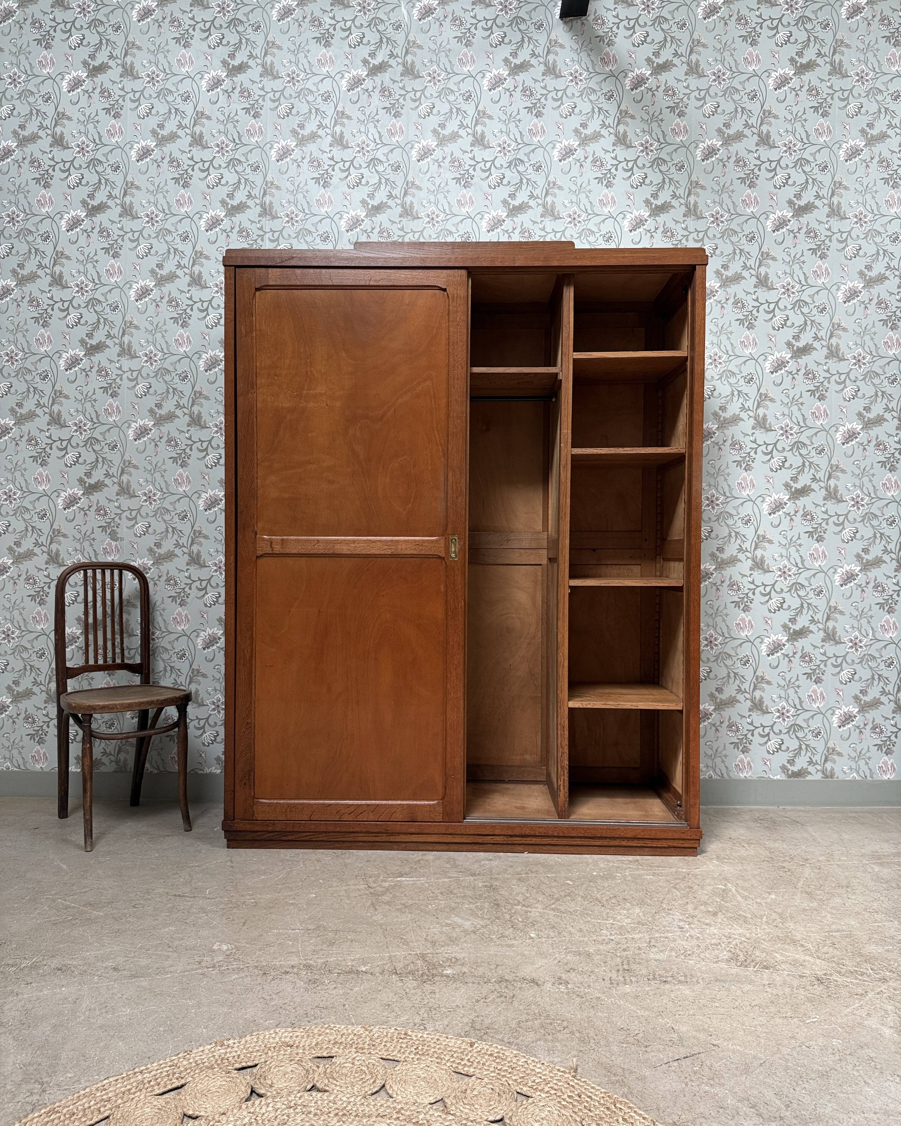 Large Parisian wardrobe with sliding doors