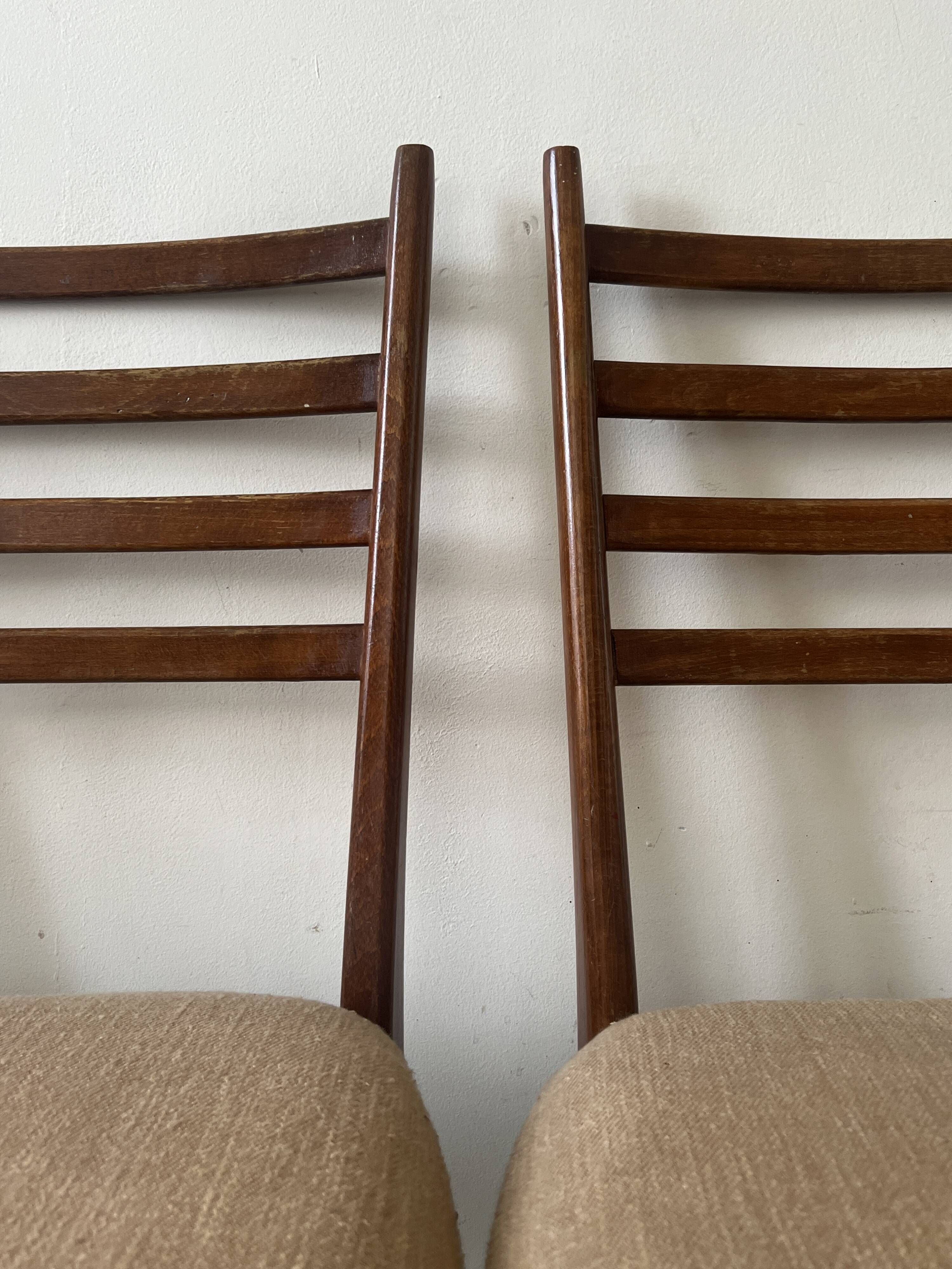 Lot de 2 chaises en bois filaire dans le gout de Gio PONTI , Italie 1970