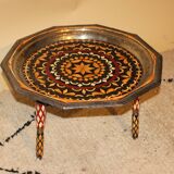 Decorative tripod top