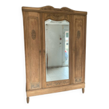Mirror cabinet