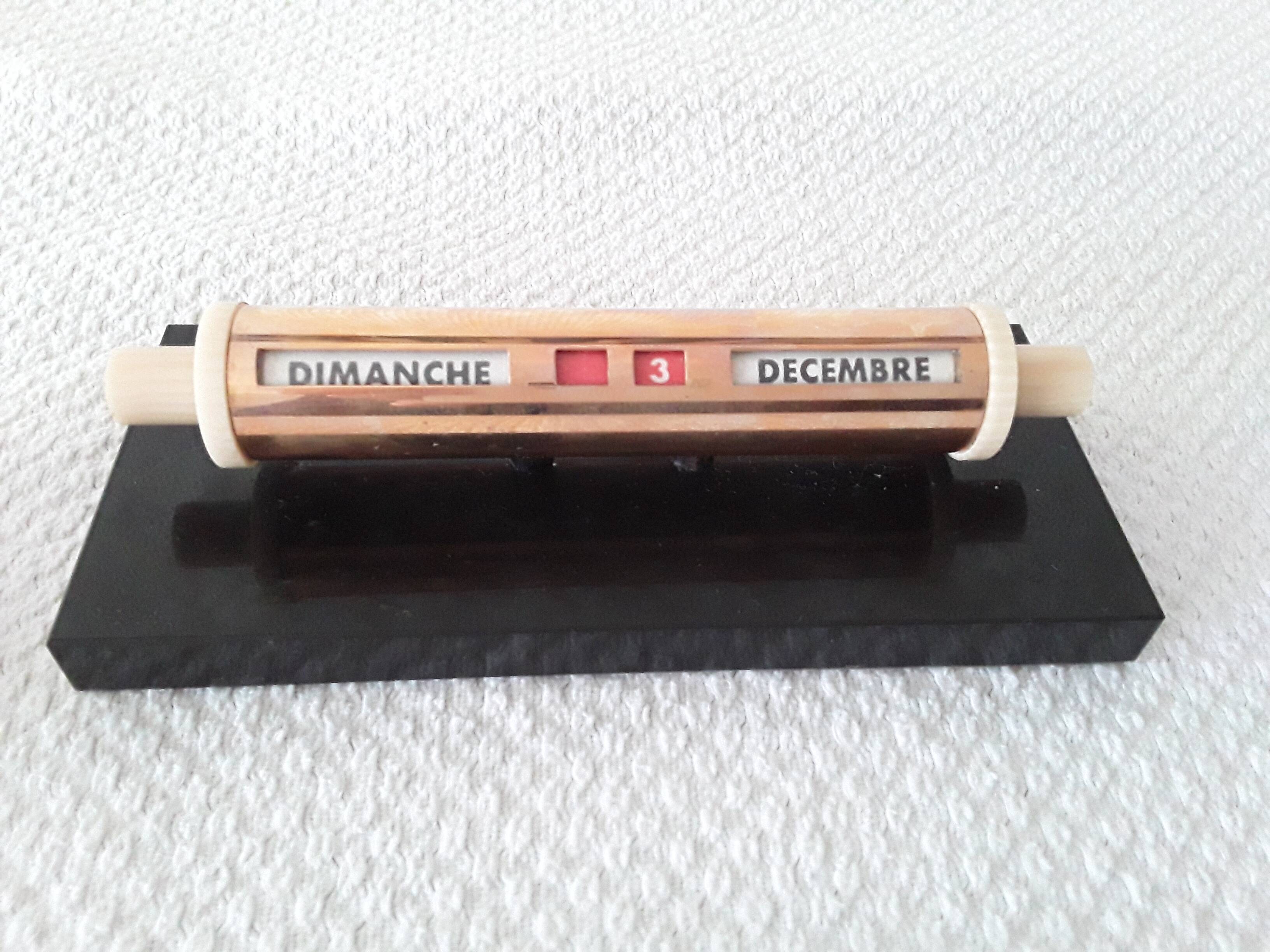 Vintage gold starry perpetual calendar