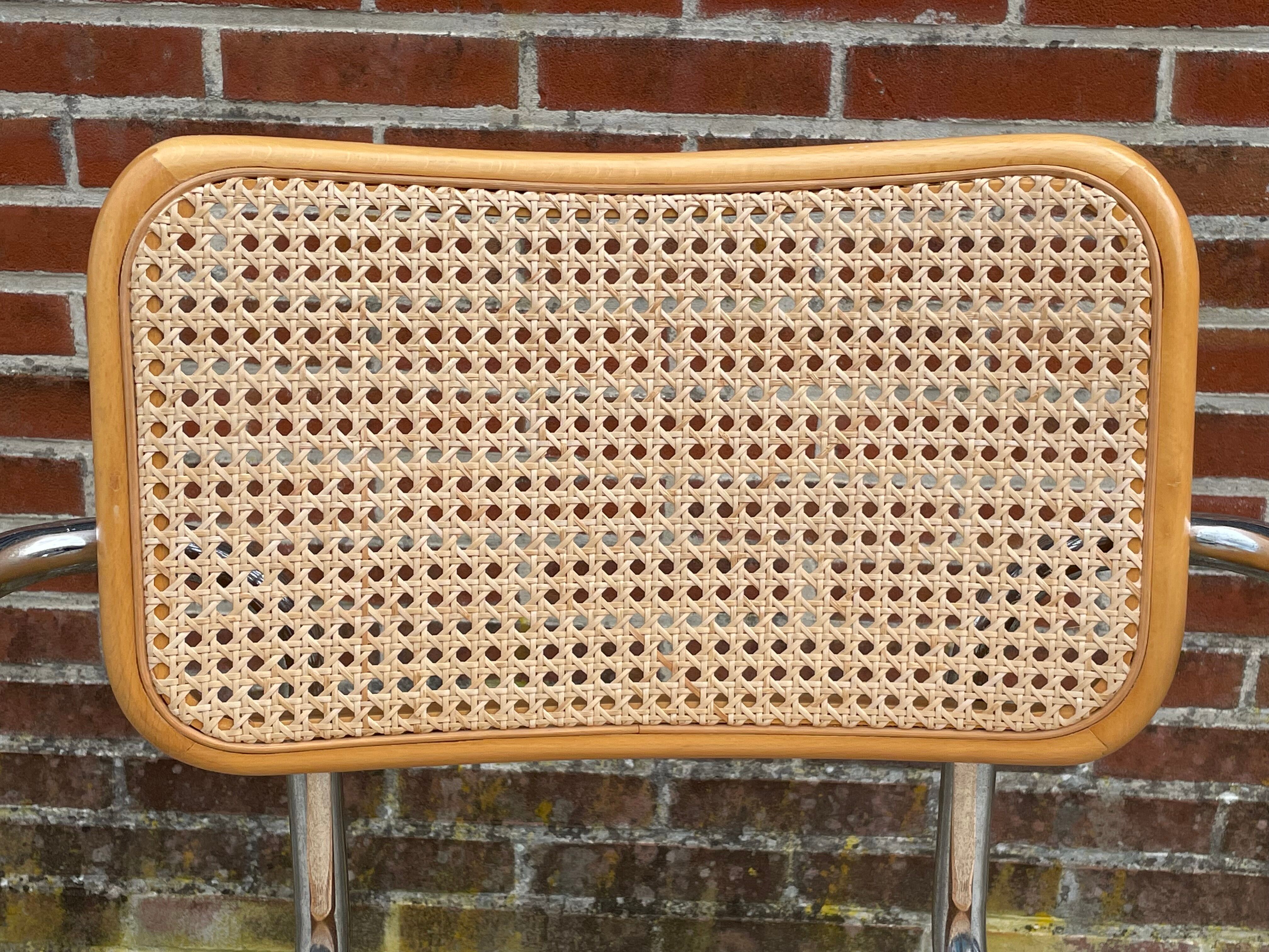 Cesca chair B64 with armrests by Marcel Breuer Design