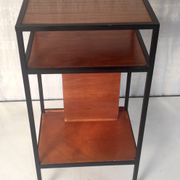 Table d’appoint moderniste métal et bois années 50-60