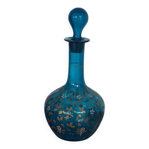 carafe ancienne en verre soufflé émaillé bleu et or