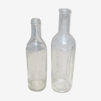 Graduated pharmacy bottles