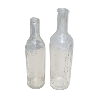 Graduated pharmacy bottles