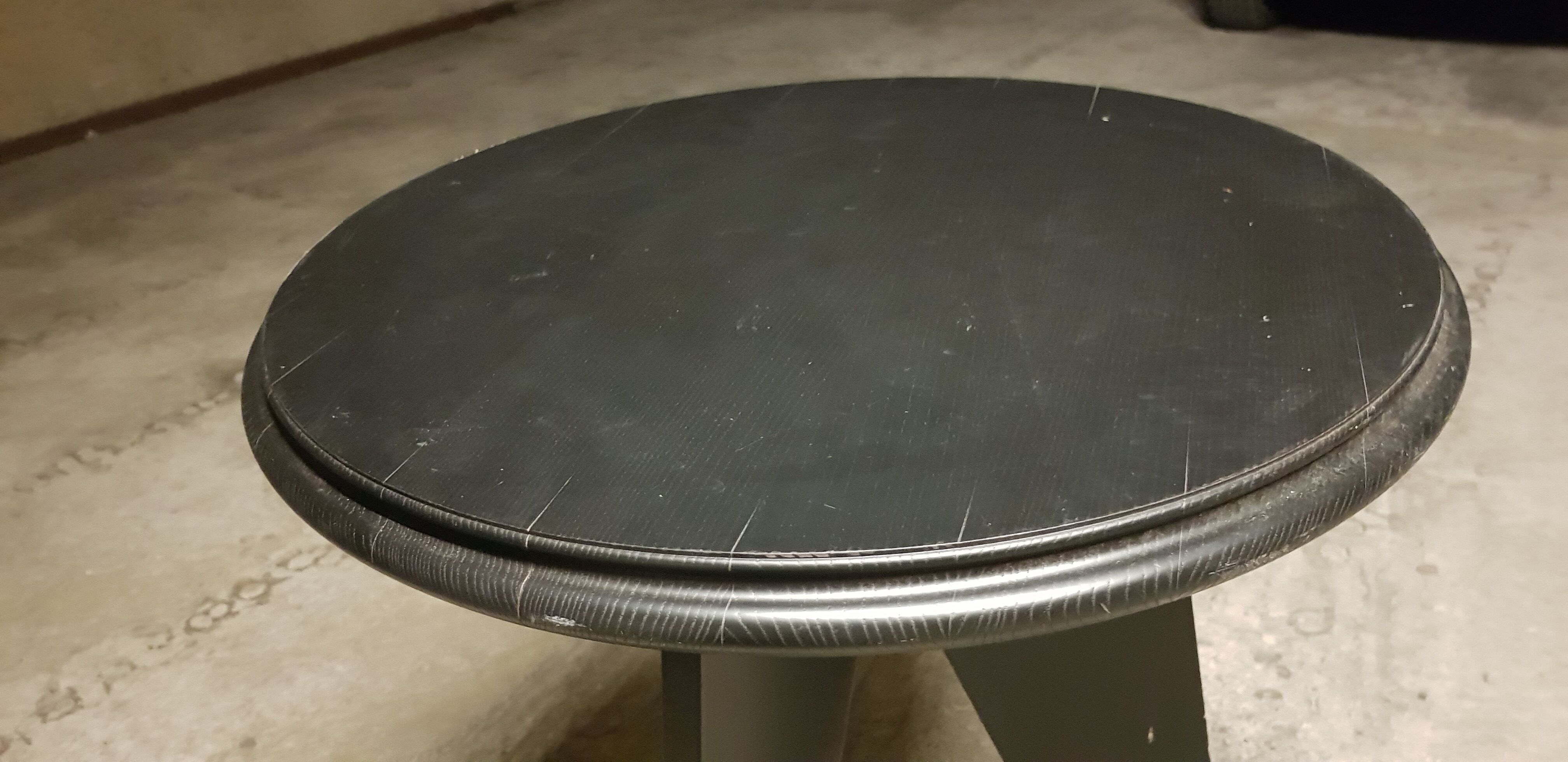 Table ronde 2 personnes (diamètre 60cm) | Selency